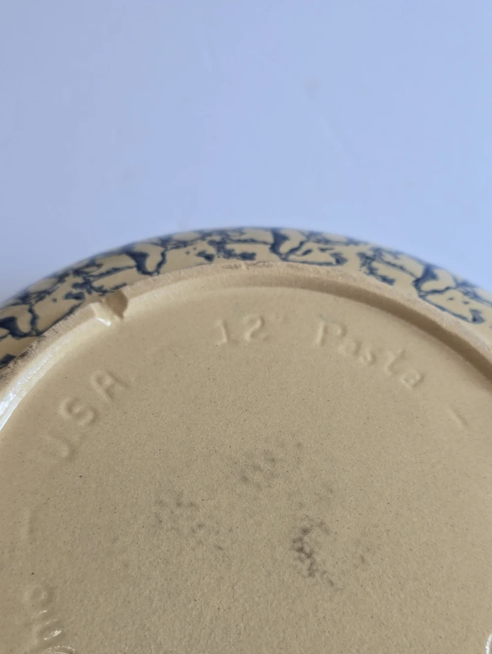 Vintage Robinson Ransbottom Pottery RRP Roseville OH Blue Sponge Pasta Bowl 12